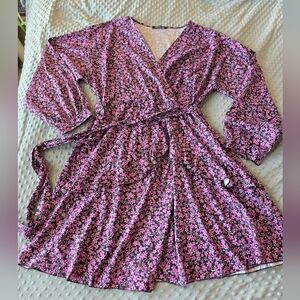 Boohoo Flowy Purple Floral Pattern Long-Sleeved Dress Sz 20